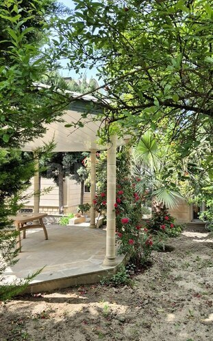 8 otaqlı həyət evi/bağ evi - Novxanı q. - 320 m² (25)