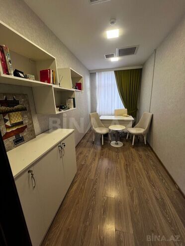 20-комн. офис - м. Азадлыг проспекти - 1100 м² (25)