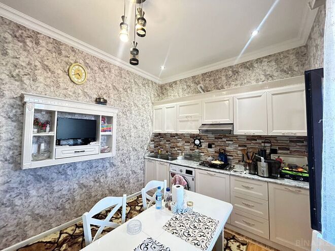 4 otaqlı həyət evi/bağ evi - Novxanı q. - 140 m² (3)