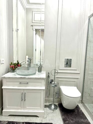 6 otaqlı həyət evi/bağ evi - Şüvəlan q. - 230 m² (18)