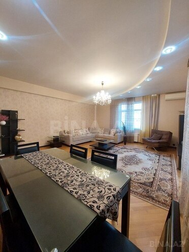 3 otaqlı yeni tikili - Elmlər Akademiyası m. - 155 m² (1)