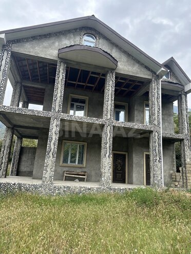 5 otaqlı həyət evi/bağ evi - Qax - 300 m² (1)