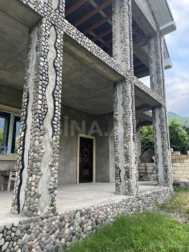5 otaqlı həyət evi/bağ evi - Qax - 300 m² (12)