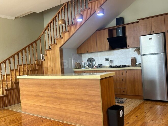 4 otaqlı həyət evi/bağ evi - Pirşağı q. - 200 m² (6)