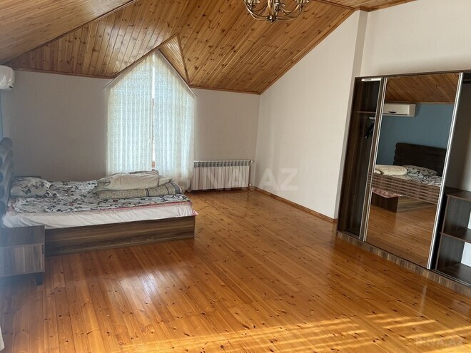 4 otaqlı həyət evi/bağ evi - Pirşağı q. - 200 m² (2)