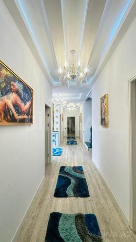 6 otaqlı həyət evi/bağ evi - Novxanı q. - 350 m² (25)