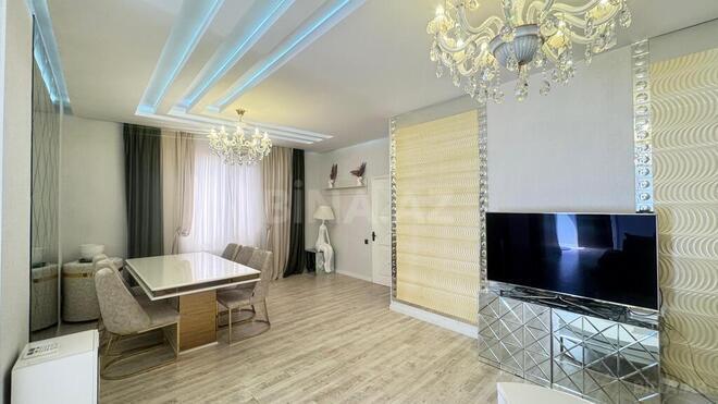 6 otaqlı həyət evi/bağ evi - Novxanı q. - 350 m² (23)