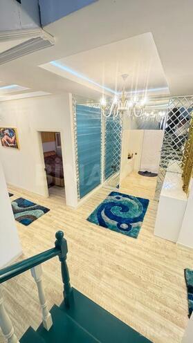 6 otaqlı həyət evi/bağ evi - Novxanı q. - 350 m² (20)