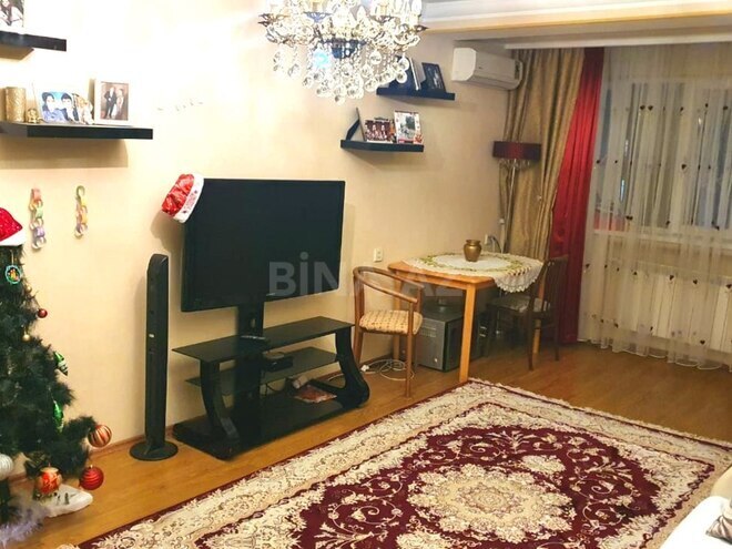 3-комн. вторичка - м. Кара Караев - 65 м² (4)
