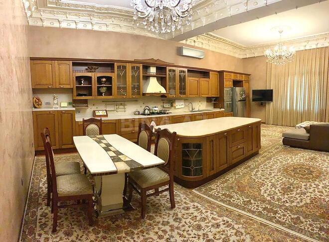 Satılır 10 otaqlı həyət evi/bağ evi 900 m², Gənclik m., photo 19 from 32
