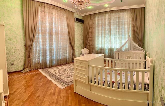 Satılır 10 otaqlı həyət evi/bağ evi 900 m², Gənclik m., photo 15 from 32