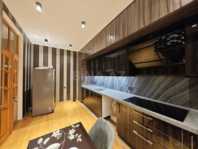 Satılır 6 otaqlı həyət evi/bağ evi 280 m², Qaraçuxur q., photo 11 from 31