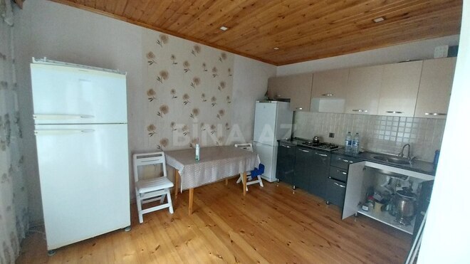 6 otaqlı həyət evi/bağ evi - Qaraçuxur q. - 200 m² (18)