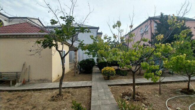 6 otaqlı həyət evi/bağ evi - Qaraçuxur q. - 200 m² (23)