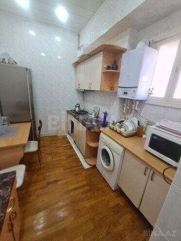 İcarəyə verilir 2 otaqlı köhnə tikili 69 m², Sahil m., photo 10 from 15