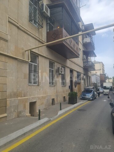 İcarəyə verilir 2 otaqlı köhnə tikili 69 m², Sahil m., photo 14 from 15