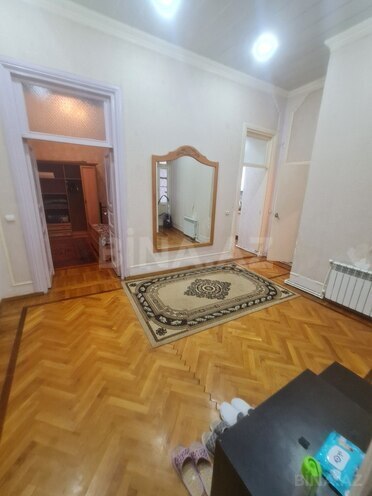 İcarəyə verilir 2 otaqlı köhnə tikili 69 m², Sahil m., photo 9 from 15