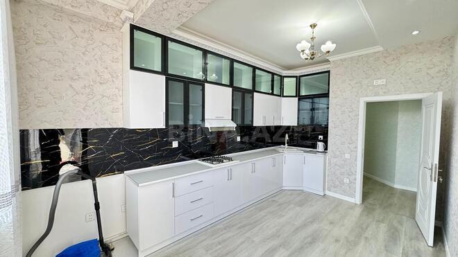 2-комн. новостройка - м. 28 мая - 83 м² (3)