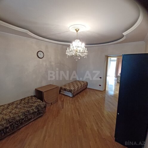 4-комн. вторичка - м. Низами - 120 м² (12)