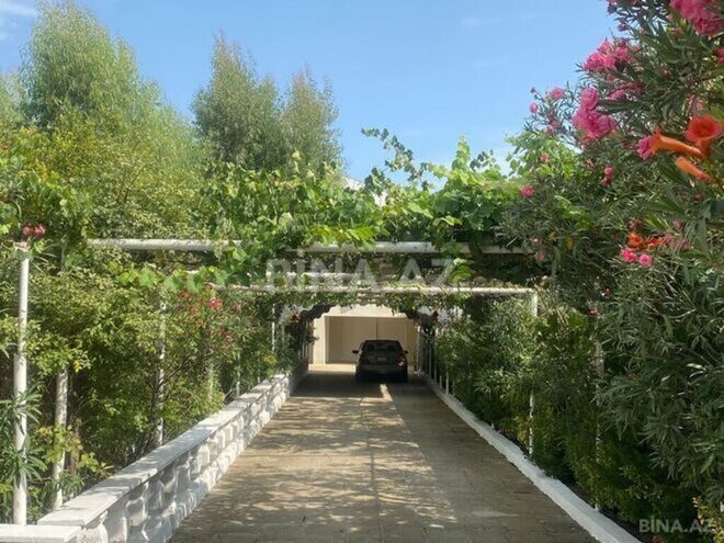 7 otaqlı həyət evi/bağ evi - Şüvəlan q. - 240 m² (9)