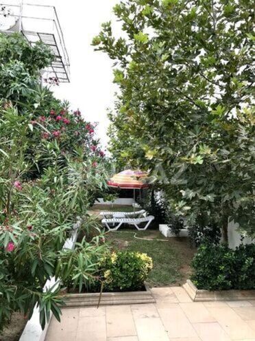 7 otaqlı həyət evi/bağ evi - Şüvəlan q. - 240 m² (5)