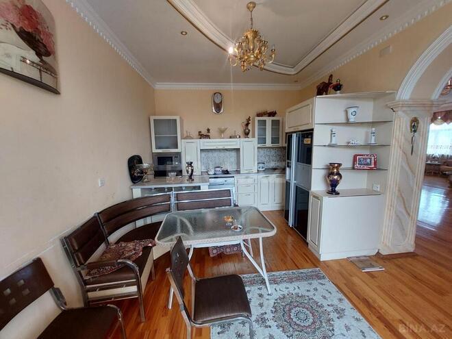 6 otaqlı həyət evi/bağ evi - Novxanı q. - 335 m² (4)