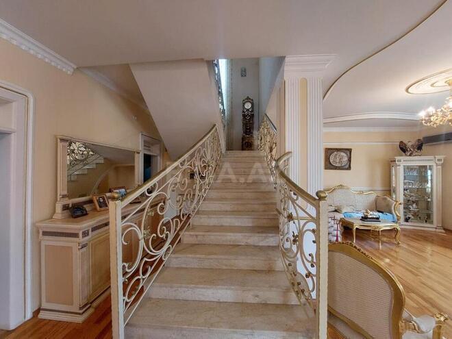 6 otaqlı həyət evi/bağ evi - Novxanı q. - 335 m² (18)