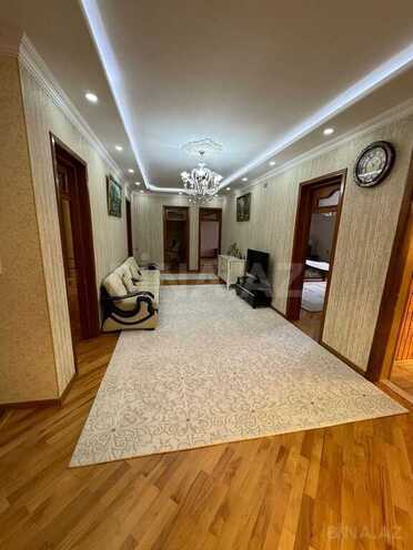 8 otaqlı həyət evi/bağ evi - Binəqədi r. - 450 m² (17)