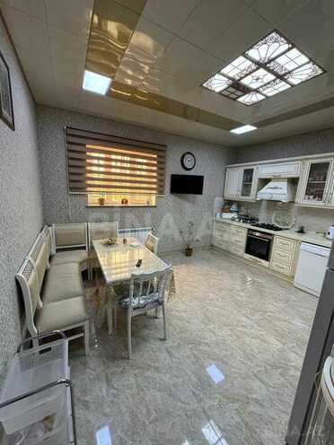 8 otaqlı həyət evi/bağ evi - Binəqədi r. - 450 m² (24)