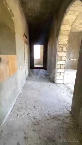 7 otaqlı həyət evi/bağ evi - Novxanı q. - 300 m² (10)