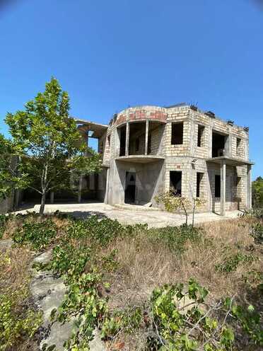 7 otaqlı həyət evi/bağ evi - Novxanı q. - 300 m² (1)