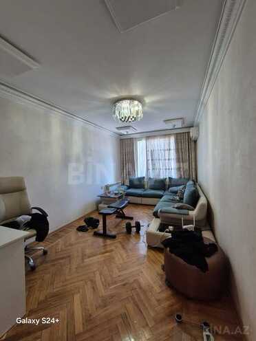 3 otaqlı köhnə tikili - İnşaatçılar m. - 65 m² (1)
