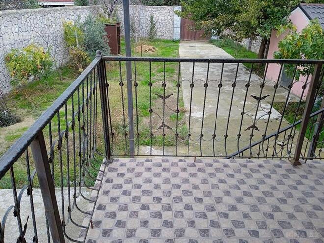 6 otaqlı həyət evi/bağ evi - Novxanı q. - 200 m² (12)