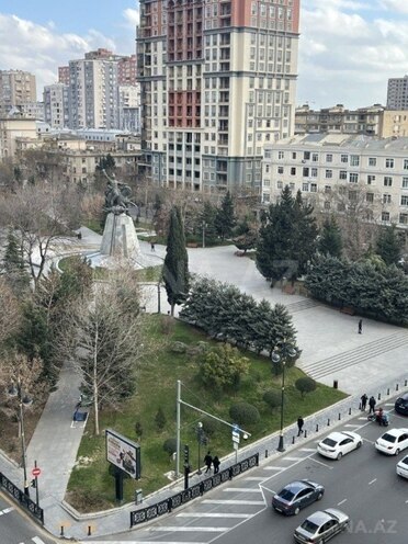 4-комн. новостройка - Насиминский  р. - 210 м² (11)
