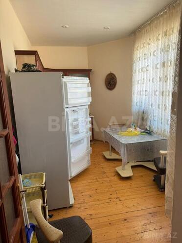 7 otaqlı həyət evi/bağ evi - Novxanı q. - 280 m² (29)