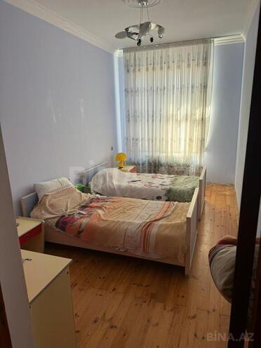 7 otaqlı həyət evi/bağ evi - Novxanı q. - 280 m² (27)