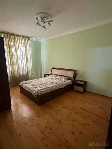7 otaqlı həyət evi/bağ evi - Novxanı q. - 280 m² (24)