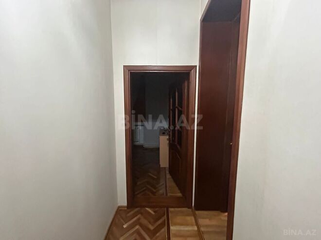 8 otaqlı həyət evi/bağ evi - Gənclik m. - 682 m² (25)