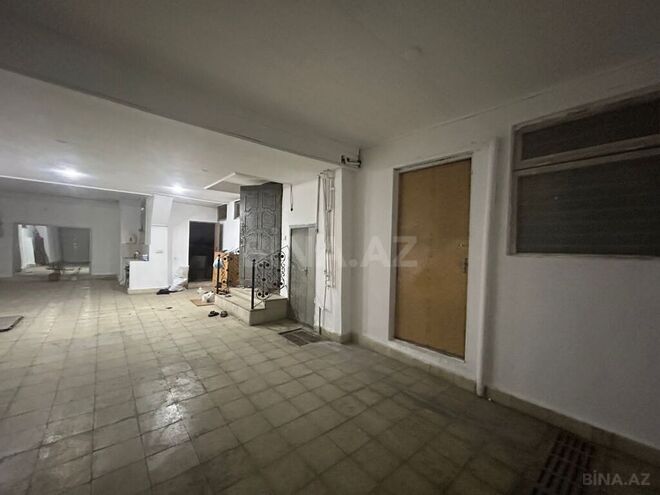 8 otaqlı həyət evi/bağ evi - Gənclik m. - 682 m² (28)