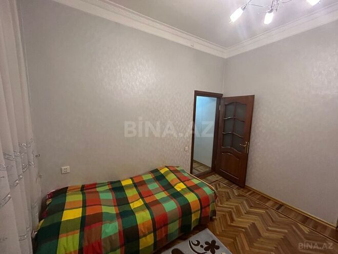 8 otaqlı həyət evi/bağ evi - Gənclik m. - 682 m² (10)