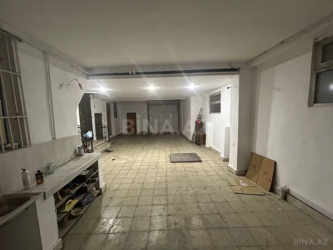 8 otaqlı həyət evi/bağ evi - Gənclik m. - 682 m² (30)