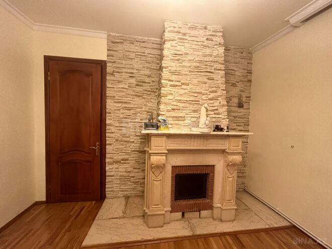 8 otaqlı həyət evi/bağ evi - Gənclik m. - 682 m² (24)