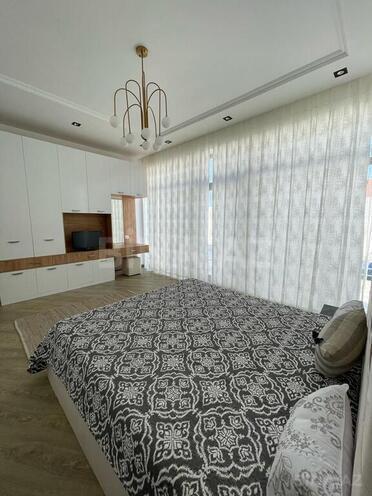 4 otaqlı həyət evi/bağ evi - Şüvəlan q. - 250 m² (15)