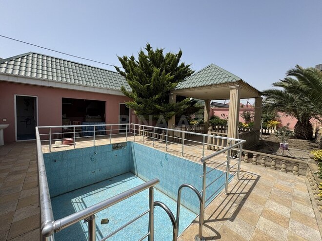 7 otaqlı həyət evi/bağ evi - Hövsan q. - 240 m² (9)