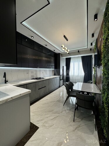 3-комн. новостройка - м. 28 мая - 137 м² (14)