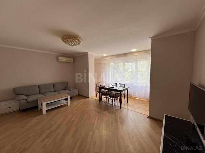 2 otaqlı köhnə tikili - 28 May m. - 54 m² (1)