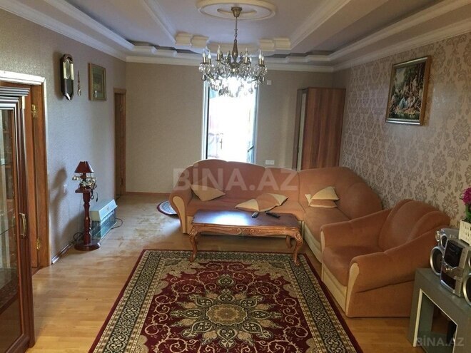 6 otaqlı həyət evi/bağ evi - Novxanı q. - 300 m² (5)