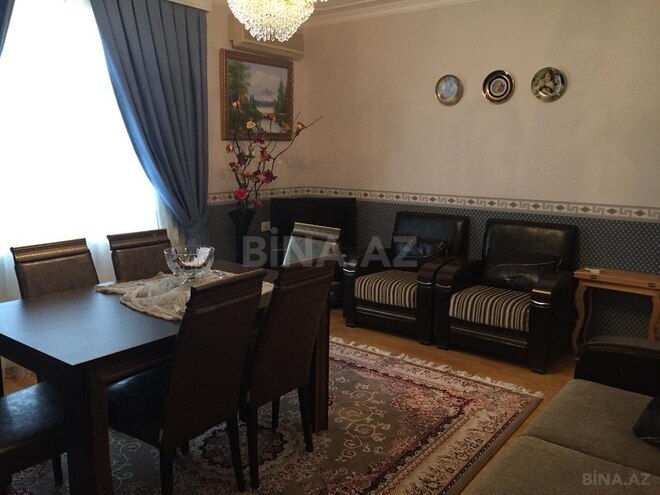 6 otaqlı həyət evi/bağ evi - Novxanı q. - 300 m² (4)