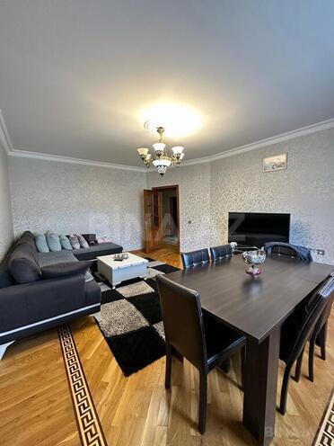 7 otaqlı həyət evi/bağ evi - Qaraçuxur q. - 220 m² (3)