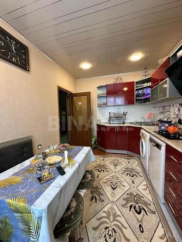 7 otaqlı həyət evi/bağ evi - Qaraçuxur q. - 220 m² (12)